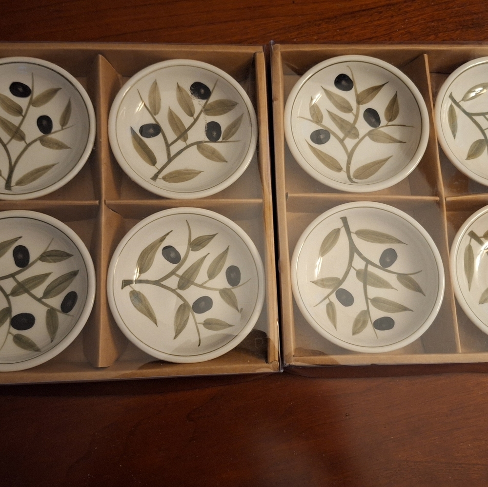 Set of 8 Harry and David Olive Oil Condiment Bowls